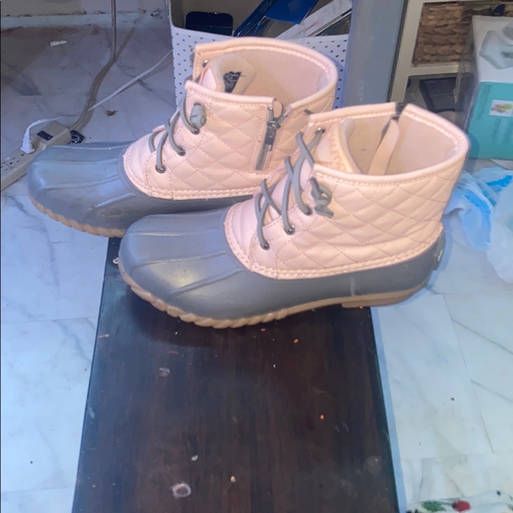 Nautica boots size 8